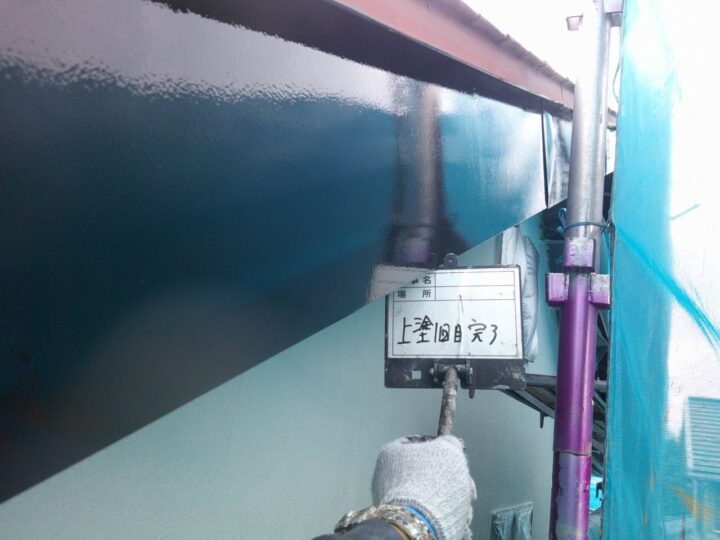 上塗1回目(破風)